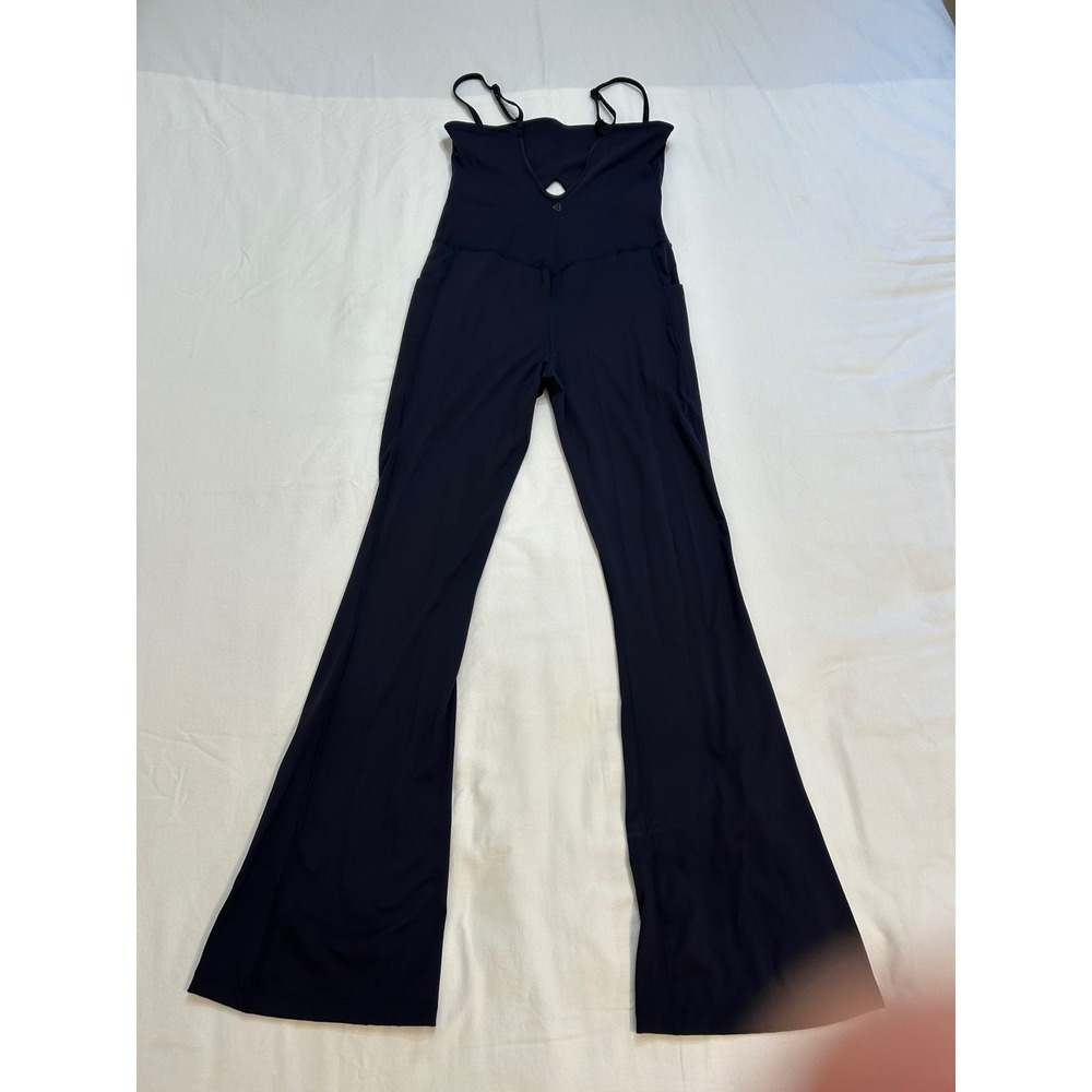 Blogilates Bodycon Women Navy Blue Flare Leg Activewear Jumpsuit Cutout Medium